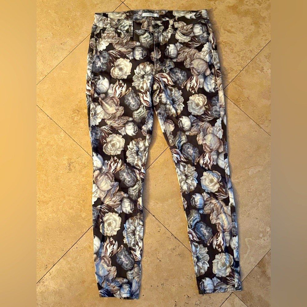 7 for all mankind floral print soft jeans. Never worn!